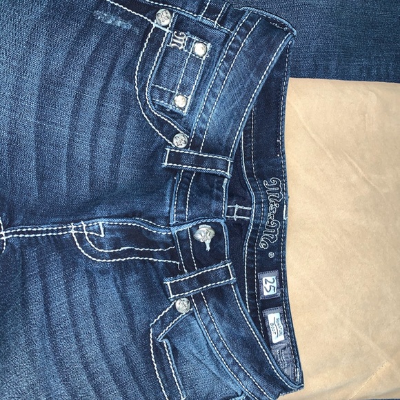 25x32.5 Miss Me Bootcut jeans - Picture 3 of 4